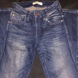 GUESS JEANS